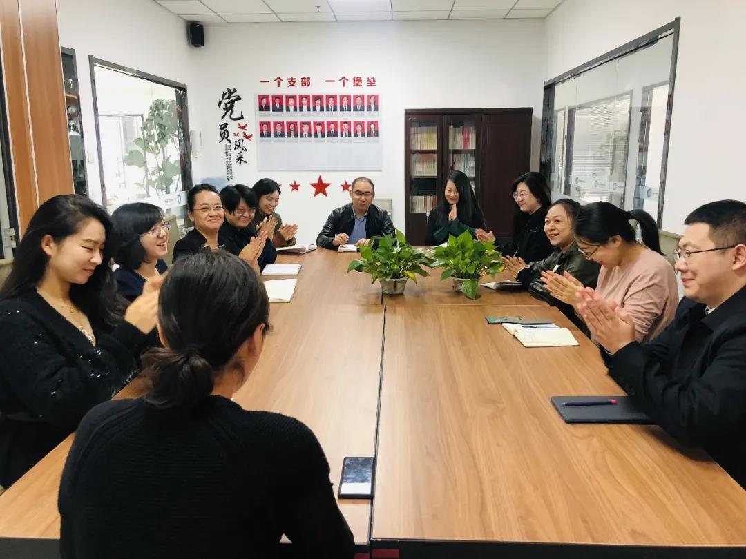 微锟斤拷图片_20210202152428.jpg 微锟斤拷图片_20210202152428.jpg