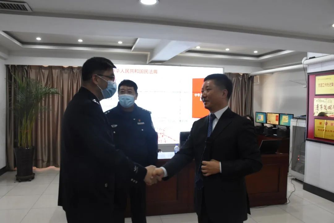 微锟斤拷图片_20210610154414.jpg 微锟斤拷图片_20210610154414.jpg